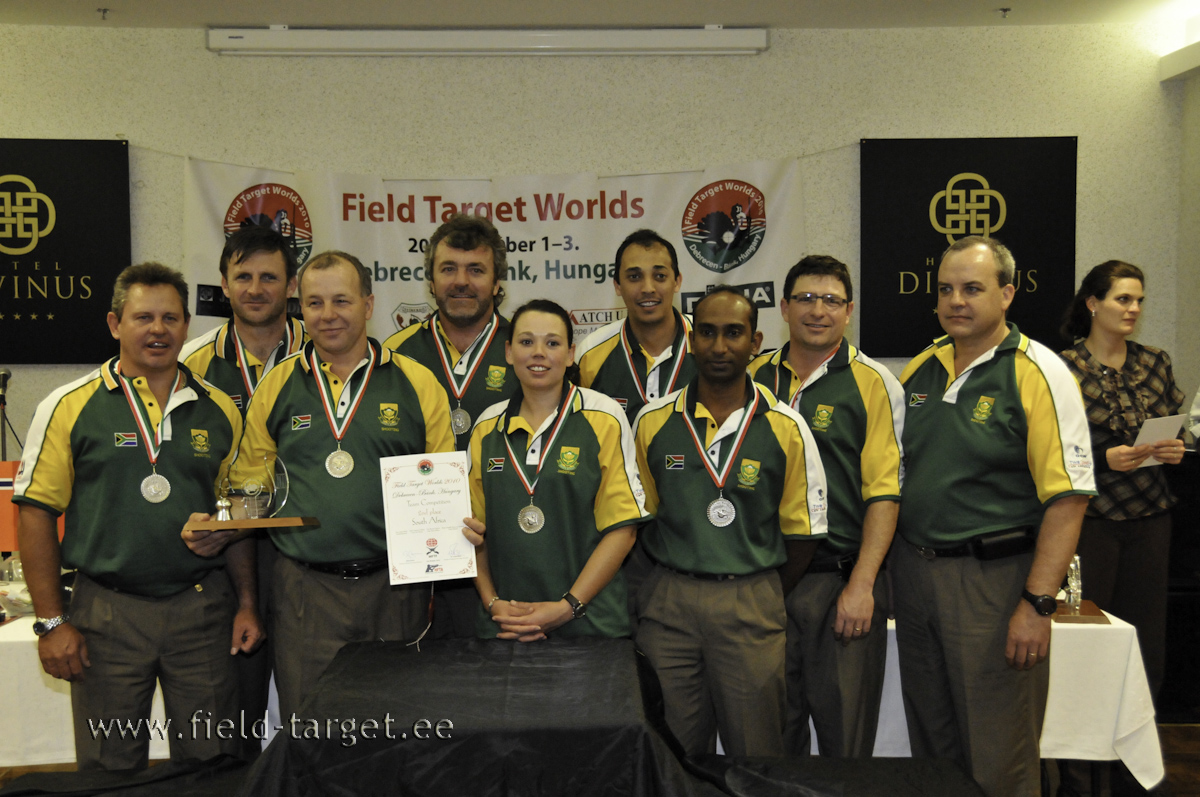 Hõbemedalid saab Lõuna-Aafrika - Hennie, Lukas Johannes, Petrus, David Hermanius, Natali, Curt Colin, Gary Brendan, Marthinius Christoffel Johannes, Wian - 522 tabamusega